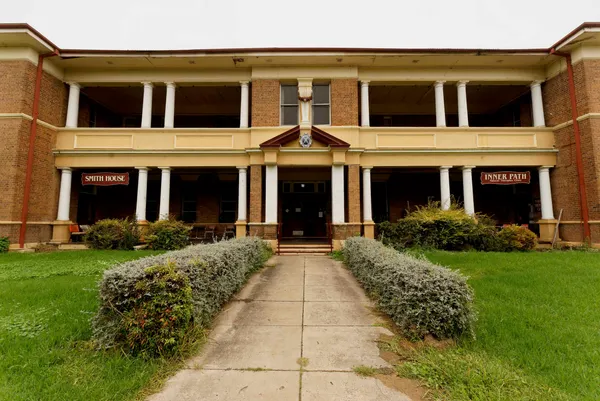 Smith House (1)