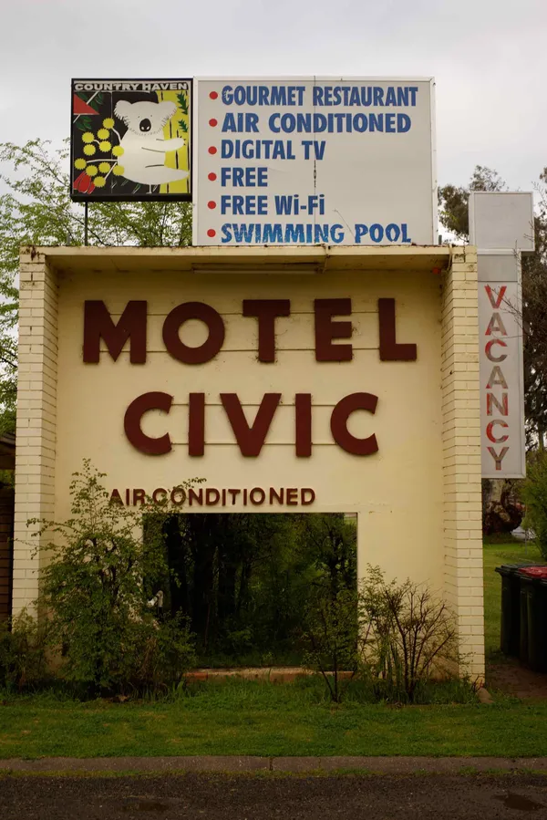 Civic Motor Inn