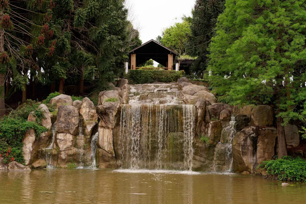 Day 2: Hunter Valley Gardens (Sunken Garden)