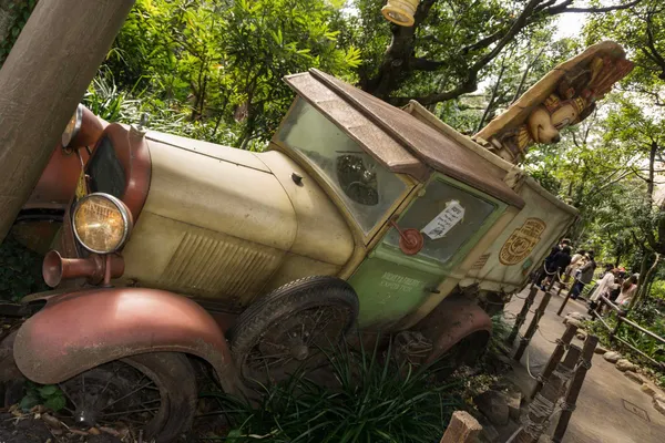 Mickey and Friends Greeting Trails