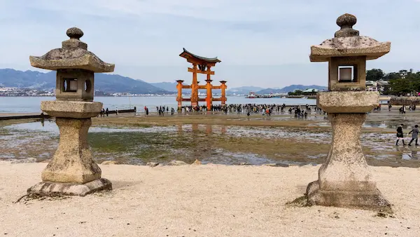 O-torii_gate_2