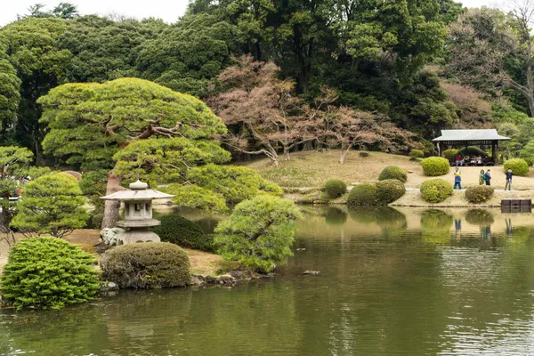 Stone lantern