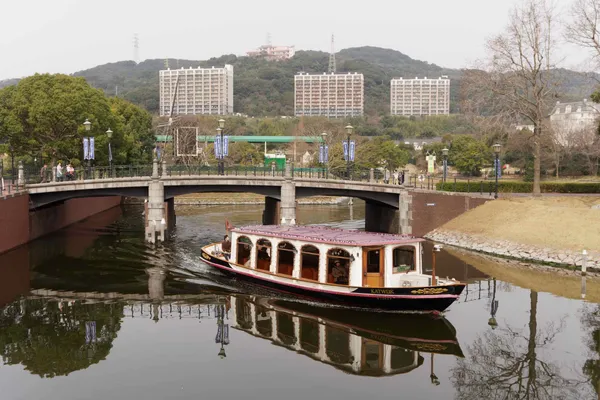 Canal cruise