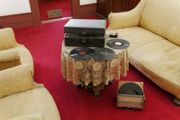 Record player