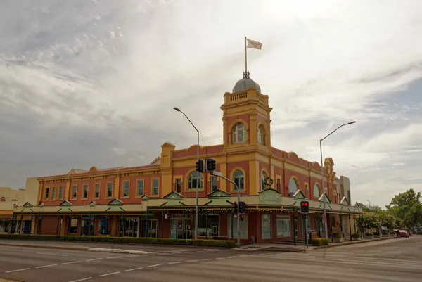 Muswellbrook (12)