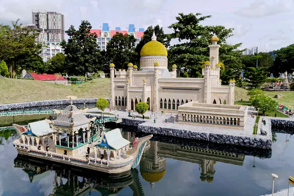 Brunei (4)