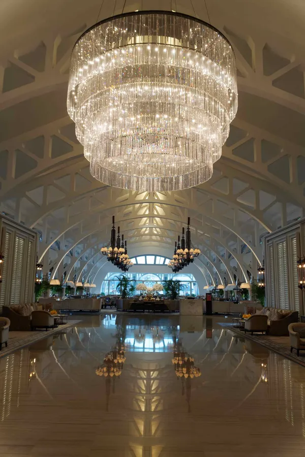 Chandelier, Fullerton Bay Hotel