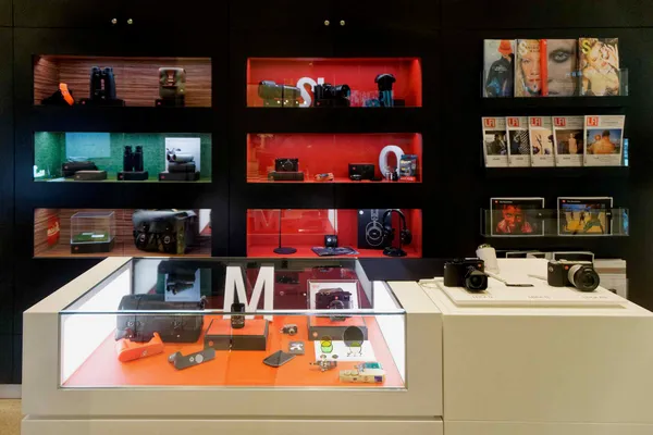 Leica Store