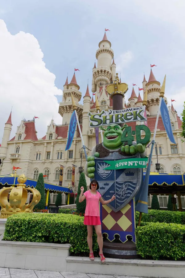 Shrek 4D (1)