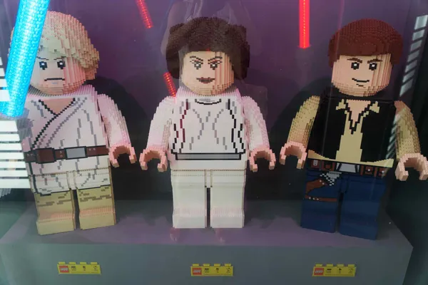 Star Wars giant minifigs