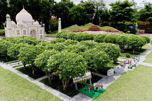 Taj Mahal garden