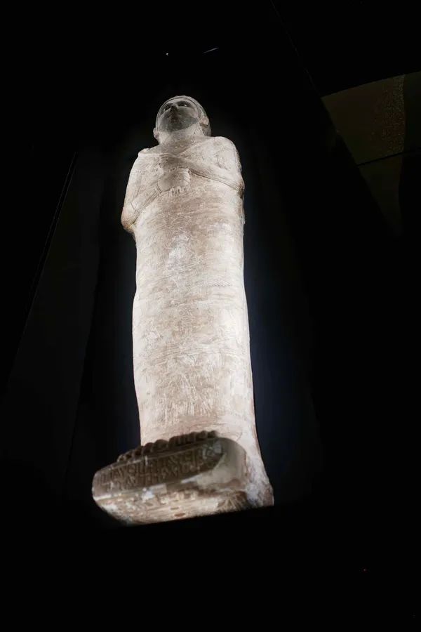 Mummy and Coffin of Pausiris, 100BCE–100CE (2)