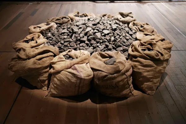 Sacks of stones (1)