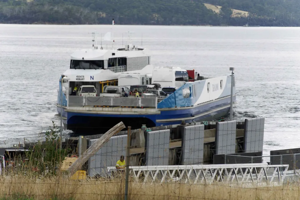 Day 2: Bruny Island (Ferry)