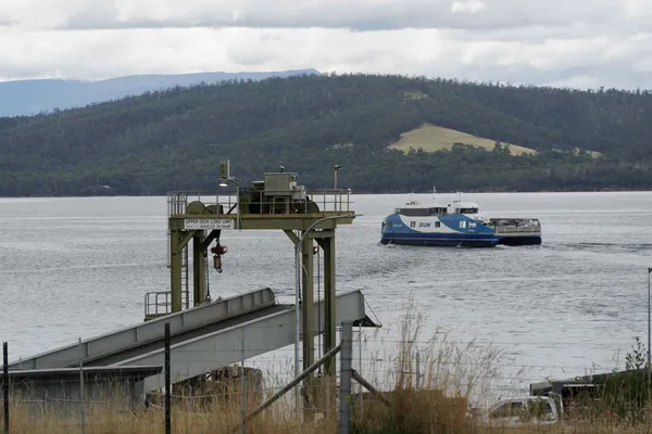 Bruny Island Ferry (13)