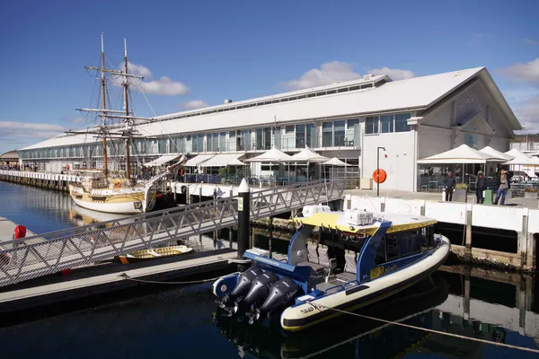 Elizabeth St Pier (1)