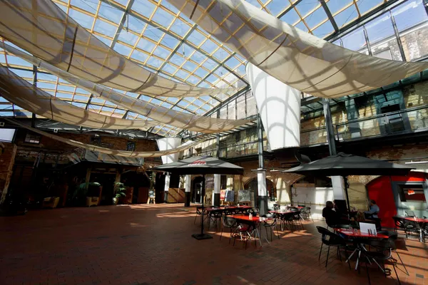 Henry Jones Art Hotel