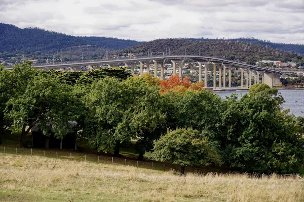 Tasman Bridge (1)