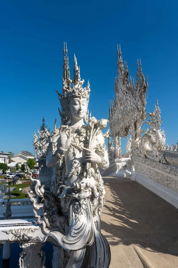 039_White_Temple