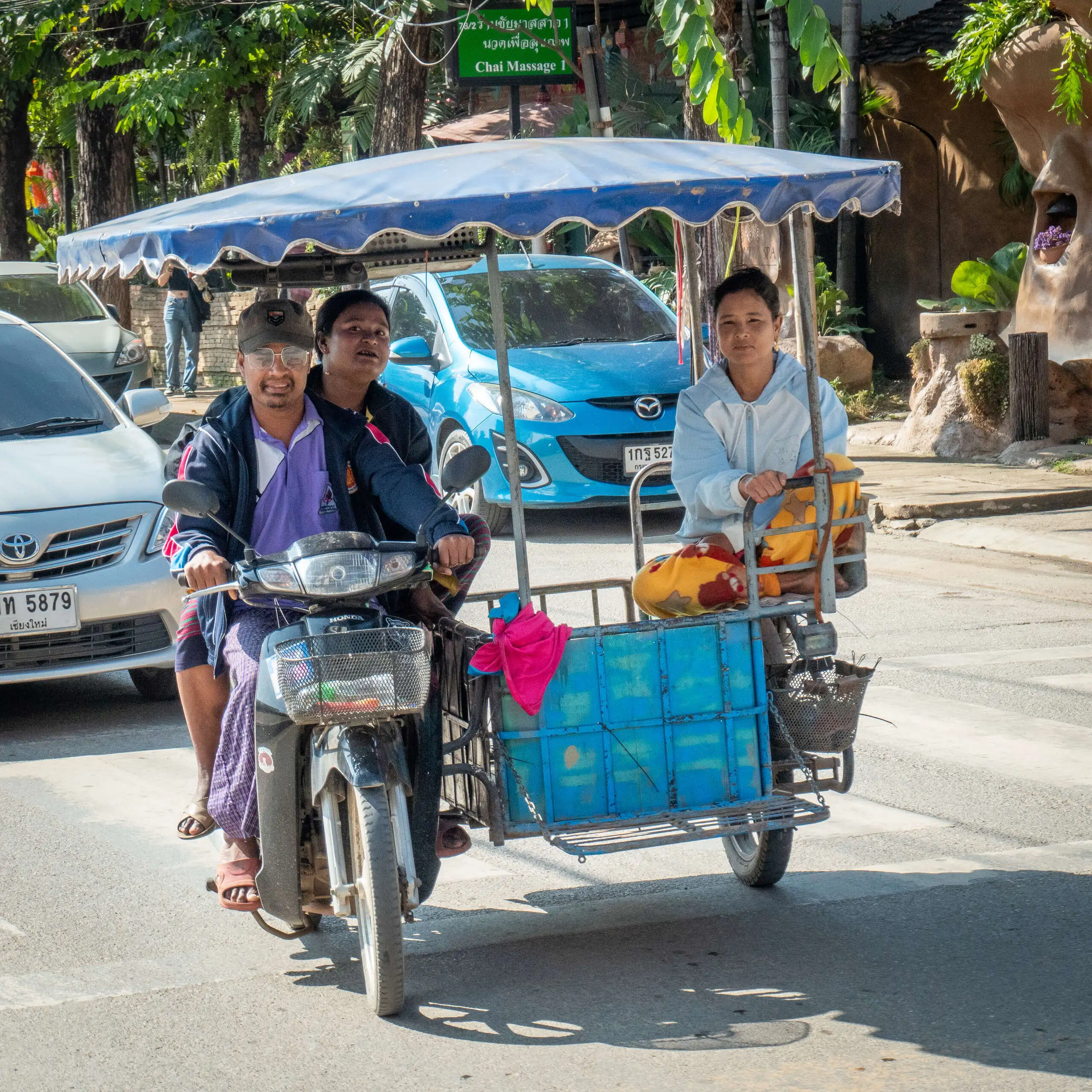 Day 2: Charoen Prathet Rd