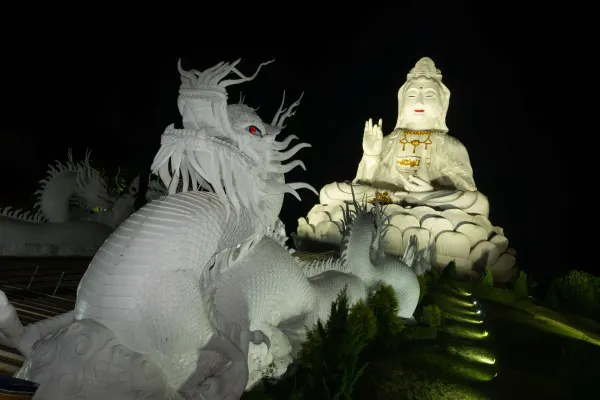 04_Naga