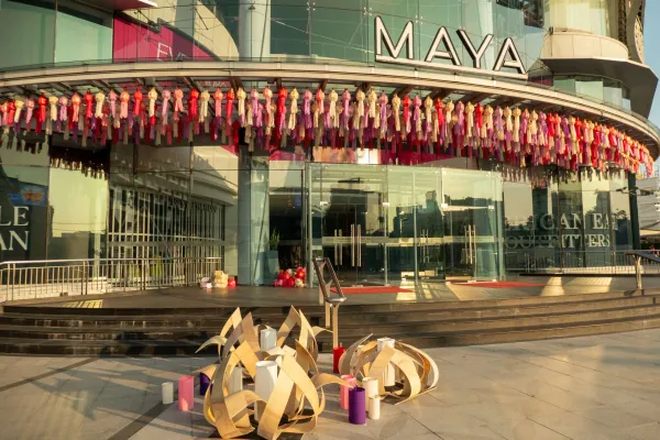 05_Maya_Mall