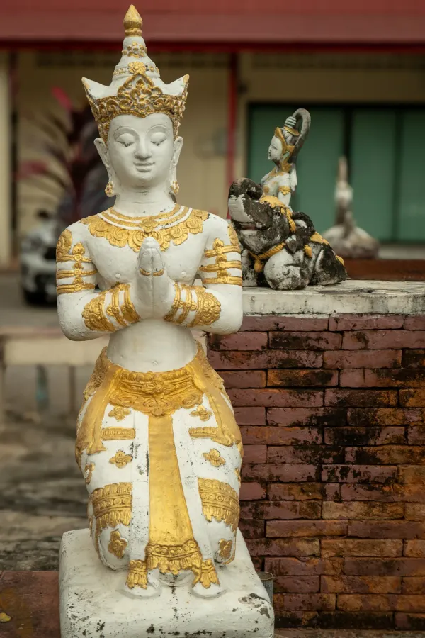 06_Wat_Chiang_Man