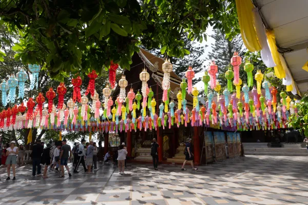 074_Lanterns