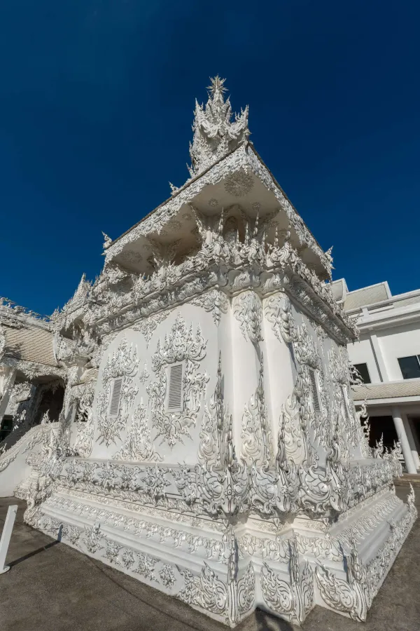 093_White_Temple