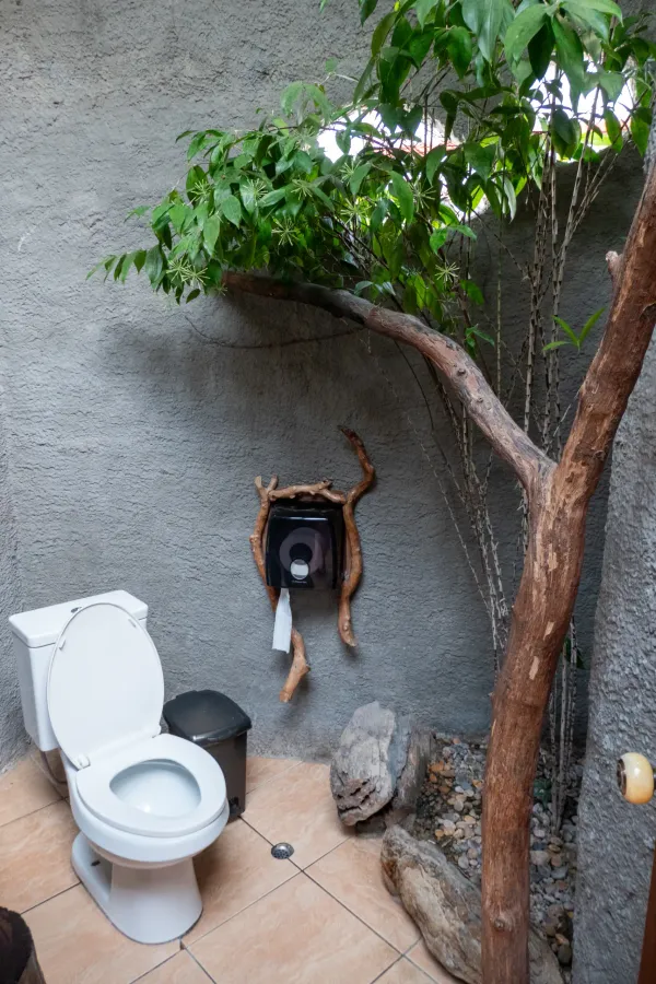 13_Toilet