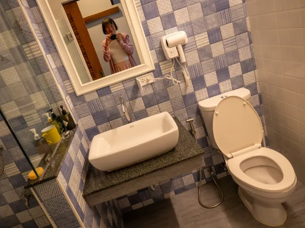 13_Toilet_1