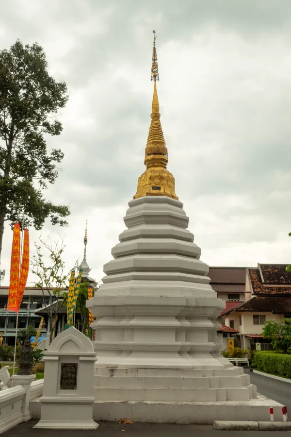 15_Wat_Chedi_Luang