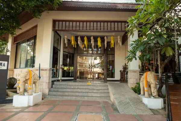 23_Furama_Hotel