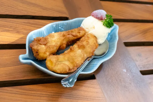 26_Banana_fritter