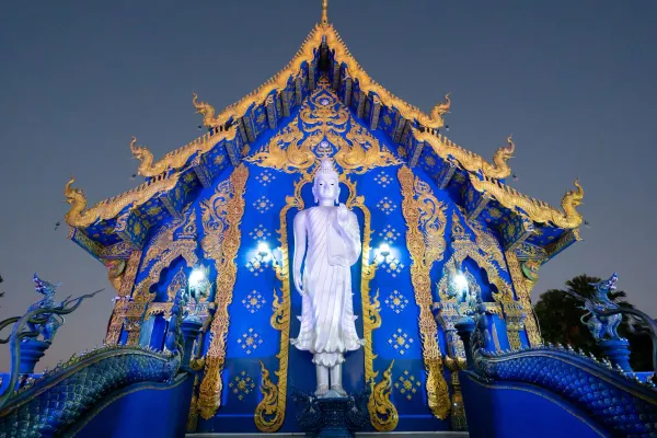 31_Blue_Temple