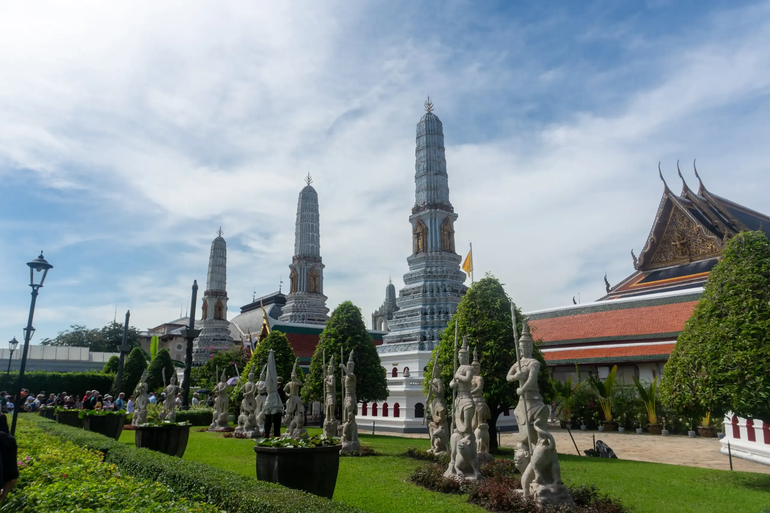 Phra Asada Maha Chedi