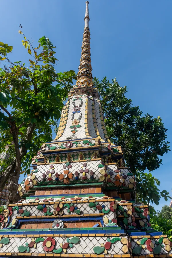 12_Phra_Chedi_Rai