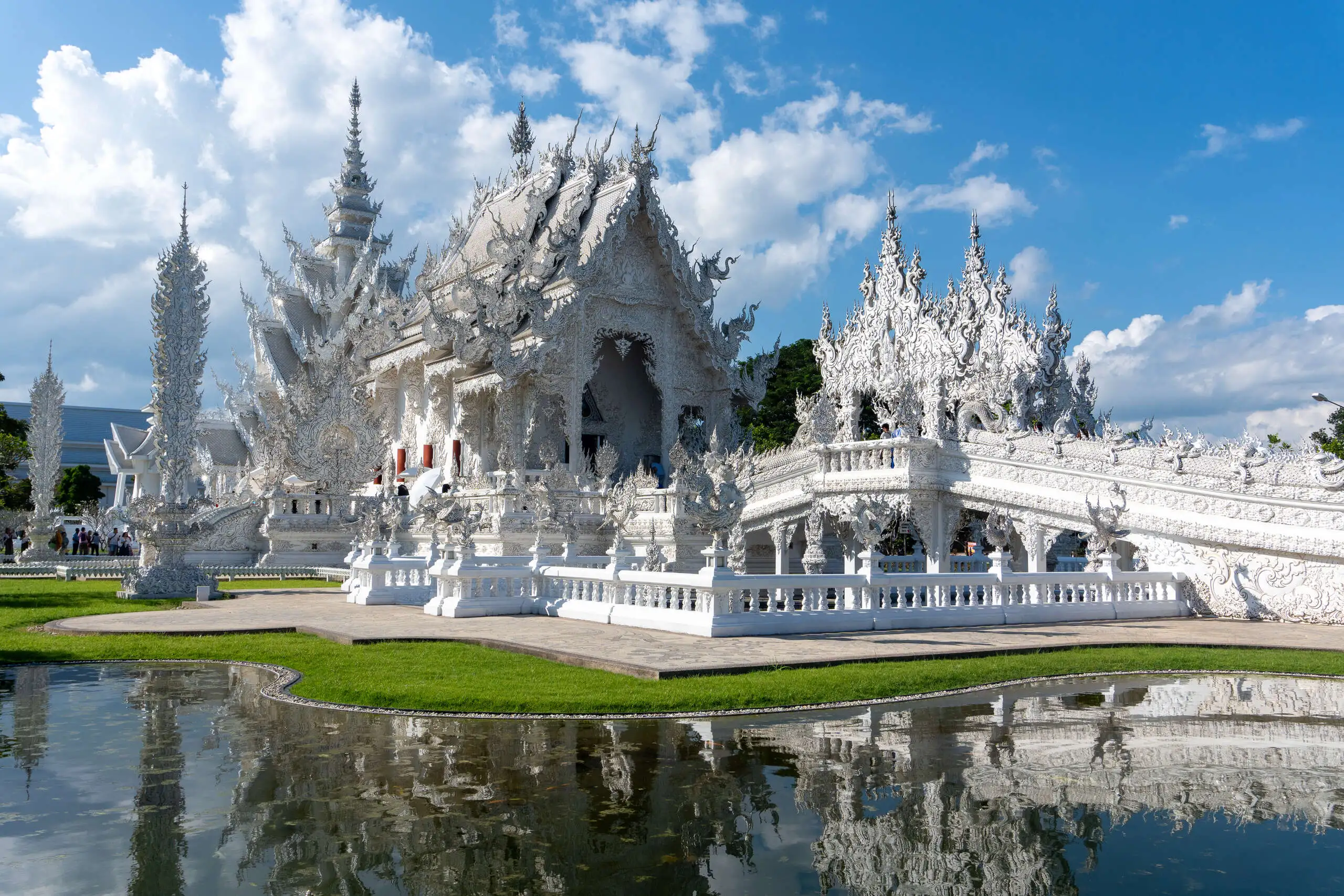 Day 3: White Temple Chiang Rai